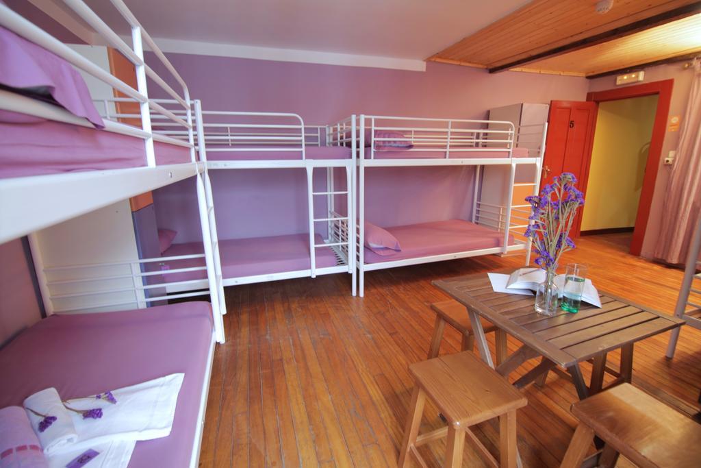 Albergue O Fogar De Teodomiro San Giacomo di Compostella Esterno foto