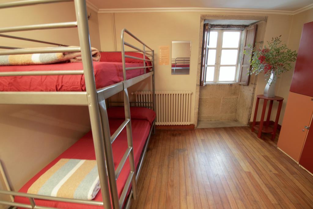 Albergue O Fogar De Teodomiro San Giacomo di Compostella Esterno foto
