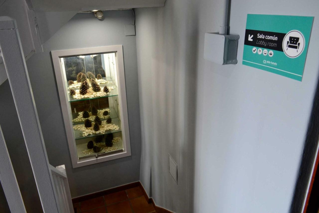 Albergue O Fogar De Teodomiro San Giacomo di Compostella Esterno foto